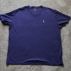 V-neck T-shirt